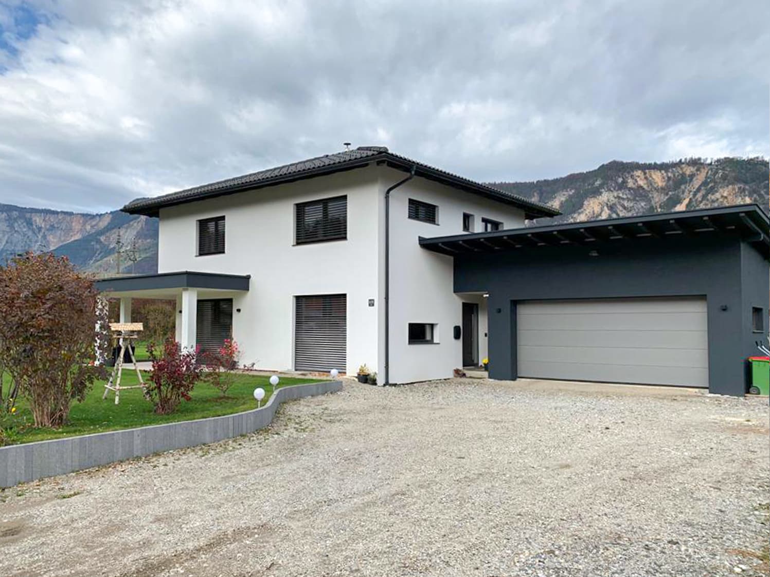 Fertig saniertes Einfamilienhaus von S&W Bau